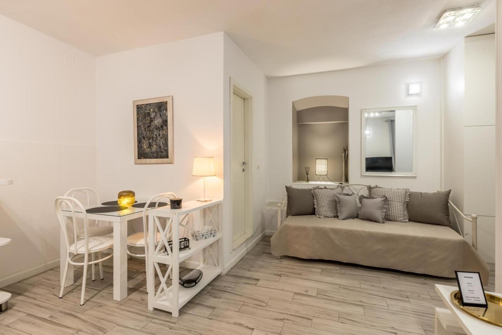 Apartments&Rooms Villa Lina Spalato Esterno foto